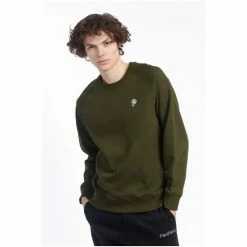 Penfield Green Bear Chest Badge Crew Sweatshirt -Penfield Shop unnamed file 283